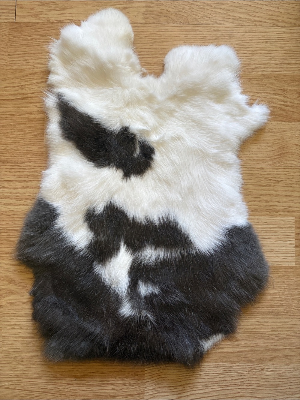 B0072 rabbit pelt crafts decor